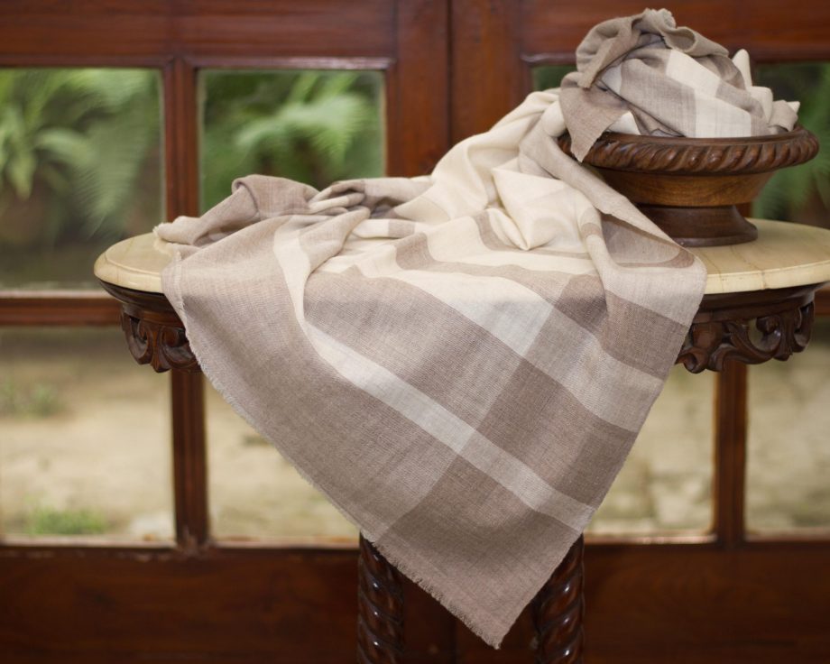 GI certified pure pashmina cashmere shawl from kashmir india handspun handwoven