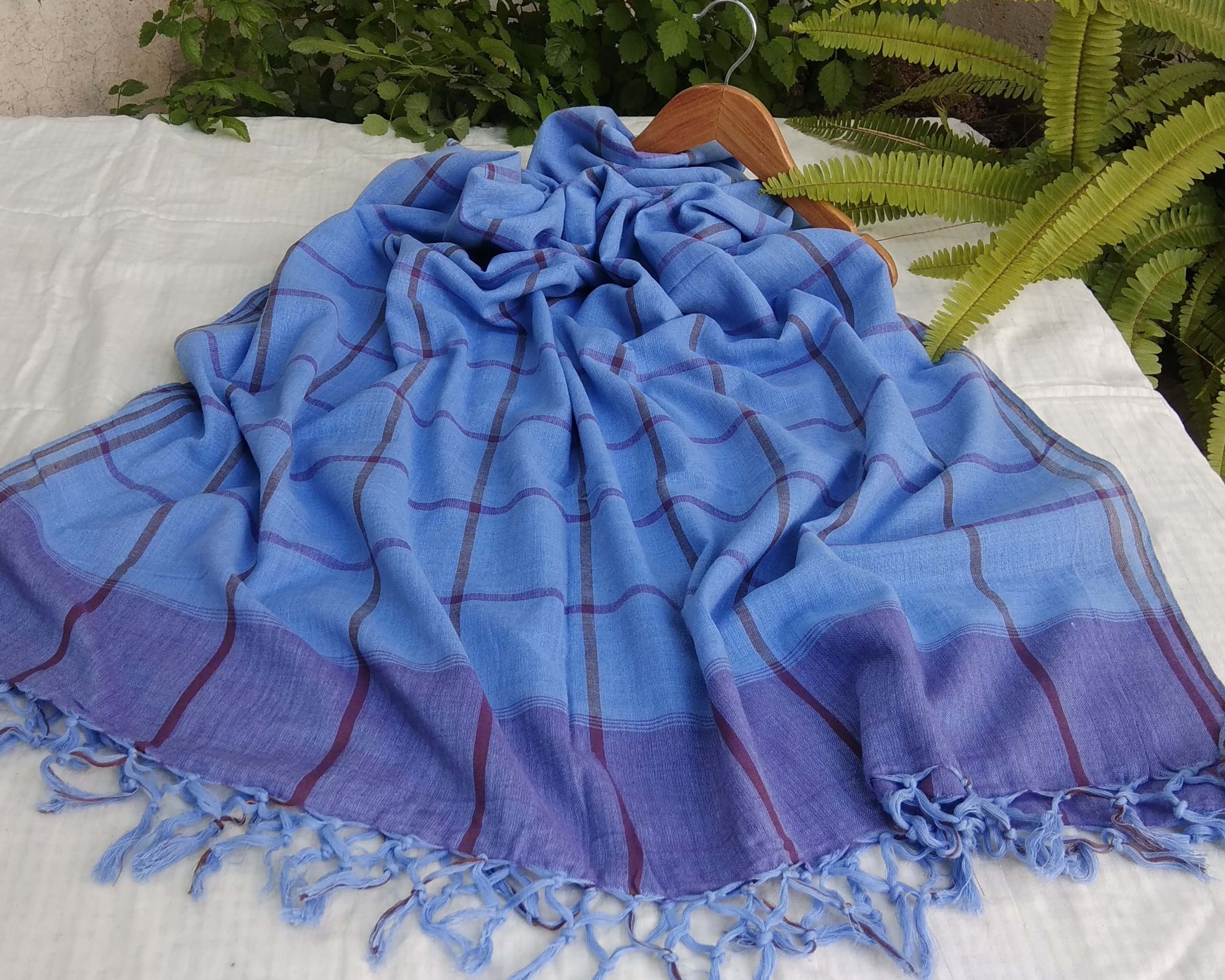 Baragaon Handloom : Blues Powder