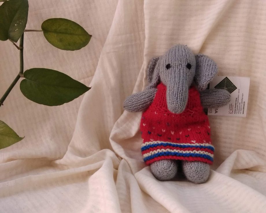Handmade toy made in india handknitted stuff toy animal toy tiger elephant bunny