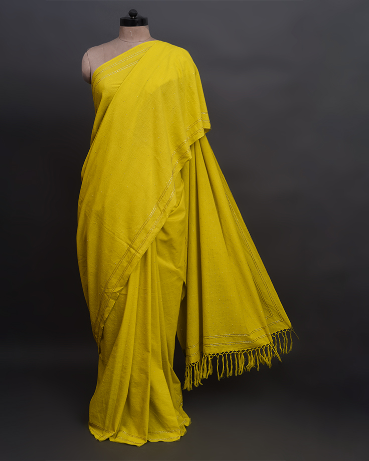The Winny yellow sari