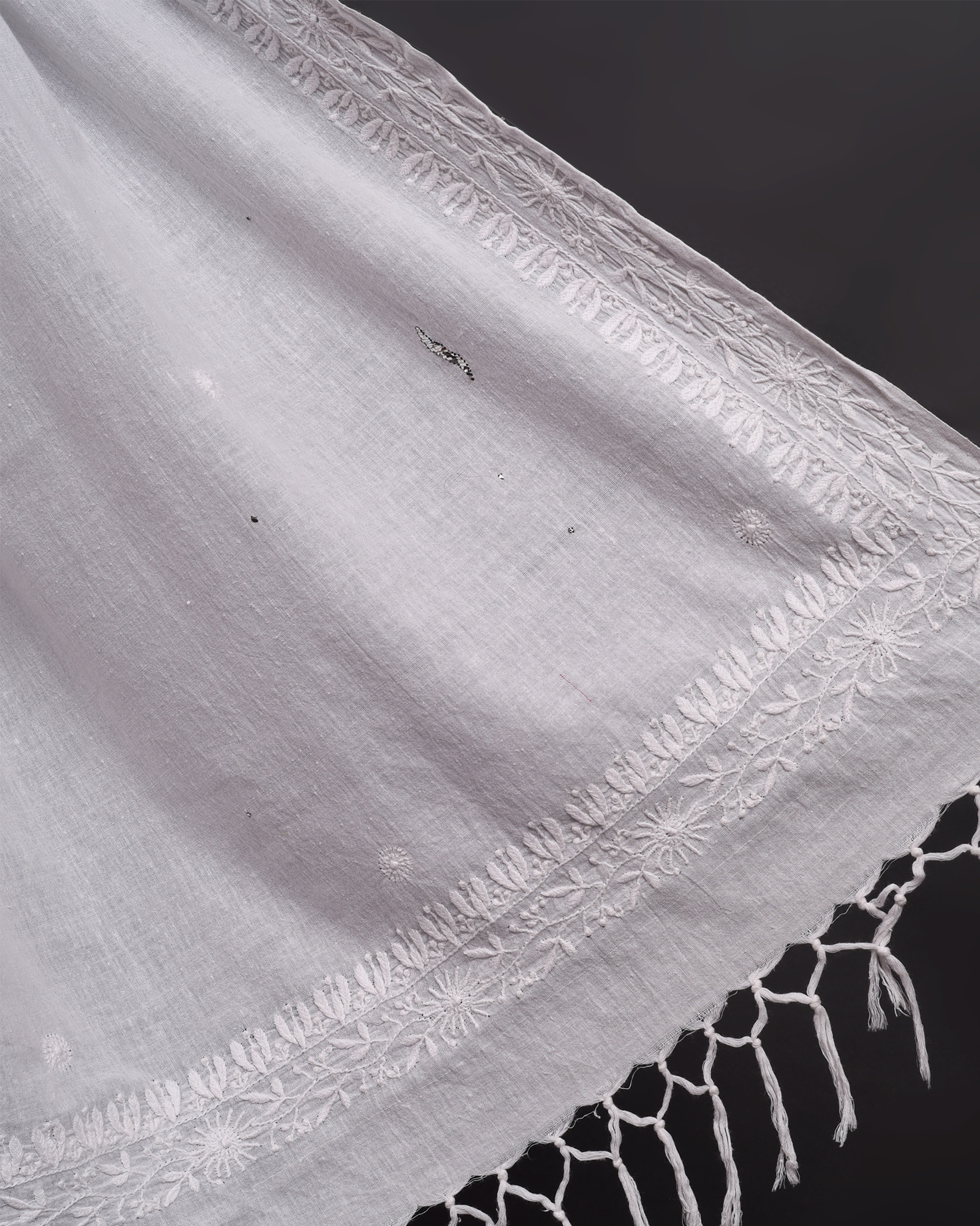 White Kamdani Sari